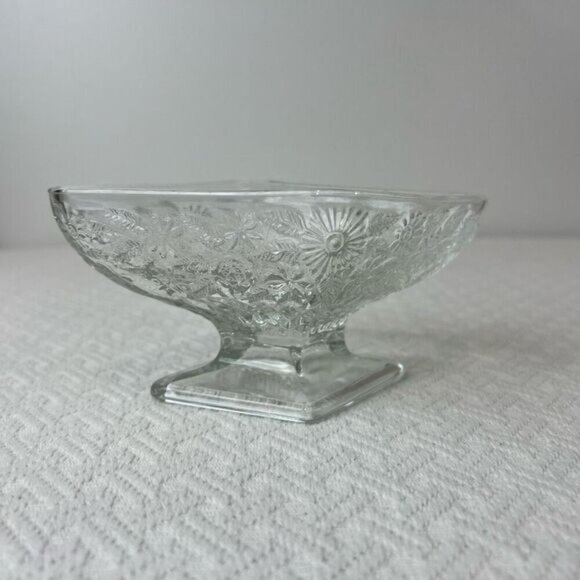 Vintage 1932-37 (Rare) Indiana Glass “Pineapple & Floral” Pedestal Candy Dish - Picture 1 of 9